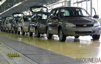 Российский "АвтоВАЗ" планирует продавать машины в Украине