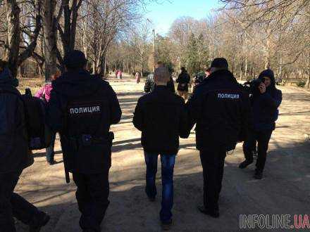 В Крыму задержаны организаторы митинга ко Дню рождения Т.Шевченко. Фото
