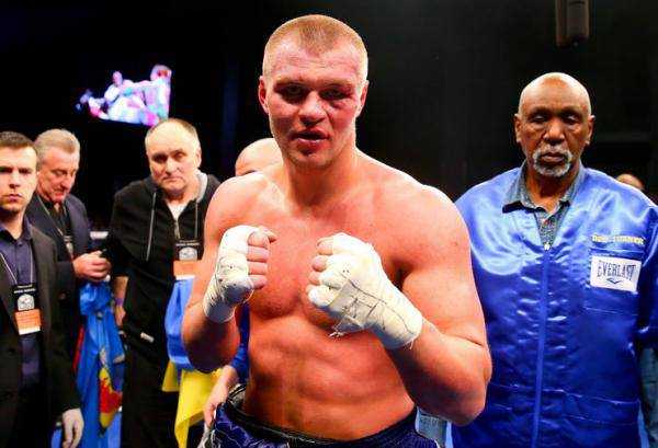 Двое украинских боксеров попали в топ-5 рейтинга WBO