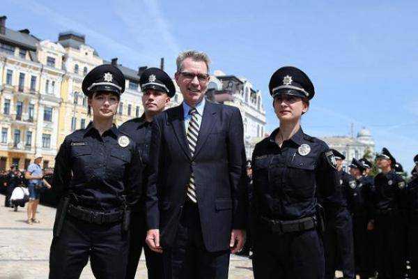 В соцсетях стартовал флешмоб #Селфископом