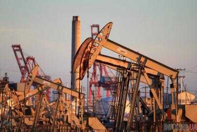 Цена нефти Brent упала до 55 долл. за баррель