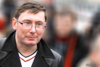 Ю.Луценко: Мы требуем от правительства немедленного выполнения Закона "О Национальной полиции"