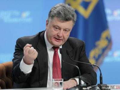 П.Порошенко накануне годовщины катастрофы MH17 дал интервью CNN