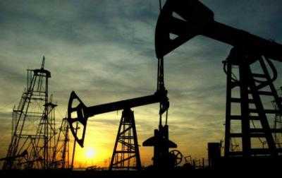 Цена нефти Brent упала ниже 55 долл. за баррель