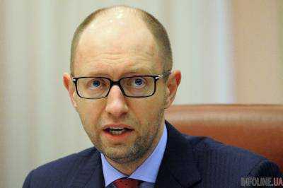 Премьер-министр Украины Арсений Яценюк поручил провести выборочную проверку госкомпаний относительно "вымывания" средств