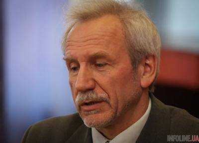 Белорусский политолог Валерий Карбалевич: Украинский кризис пошел Александру Лукашенко на пользу
