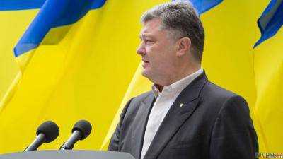 С 1 января 2016 года будут увеличены соцвыплаты - Порошенко