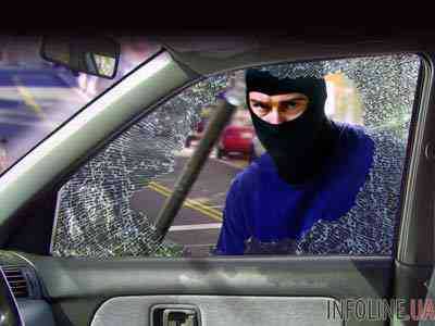В Днепропетровске задержали группу разбойников, которые нападала на автовладельцев