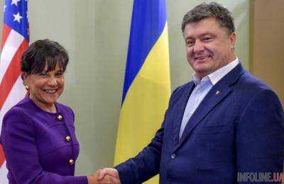 В Давосе П.Порошенко встретился с министром торговли США Пенни Притцкер