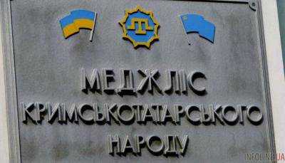 В здание представительства Меджлиса бросили взрывчатку