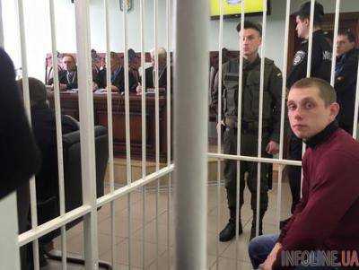В Апелляционном суде Киева адвокат сообщил об избиении полицейского Сергея Олейника