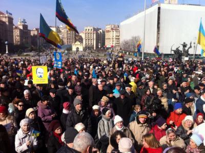 В Киеве на Майдане проходит акция в поддержку Н.Савченко