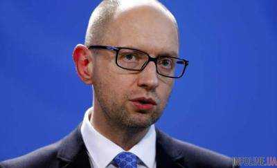 Кабмин планирует отремонтировать и построить 1700 км дорог - А.Яценюк