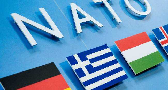 Названо число украинцев, поддерживающих вступление в НАТО