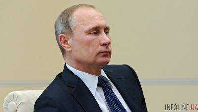 Путин обсудил с СБ РФ безопасность дипмиссий после событий в Украине - Песков