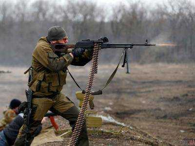 Разведка: боевики пытались взять штурмом позиции сил АТО под Новотроицким