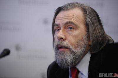 М.Погребинский: кроме В.Медведчука договориться с Россией не сможет никто