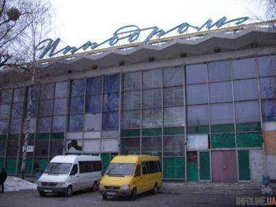 Здание киевского ипподрома вернут в коммунальную собственность