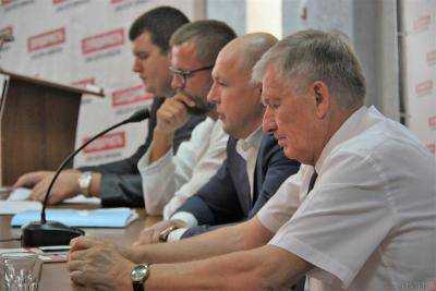 Партия "Блок Петра Порошенко" исключила из избирательного списка 13 кандидатов в народные депутаты