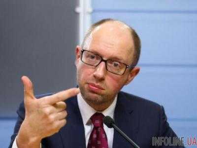 Яценюк: переговоры о правительстве должны перейти в публичную плоскость в рамках ВР - премьер
