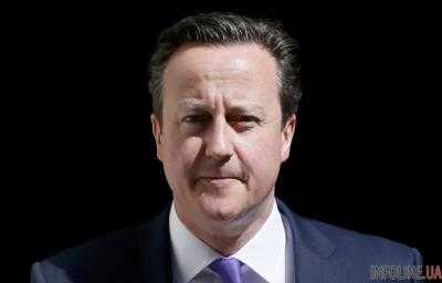 Кэмерон отвергает обвинения в уклонении от налогов через офшоры