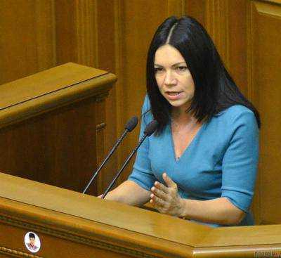 Виктория Сюмар предлагает “пакетное голосование” за премьера и правительство