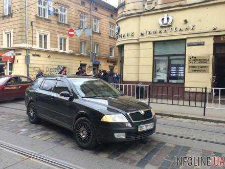 Во Львове на пешеходном переходе легковушка сбила женщину