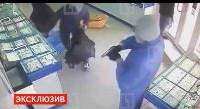 "Мы не воры, мы в прачечную", ограбление ювелирного с детскими ванночками. Видео