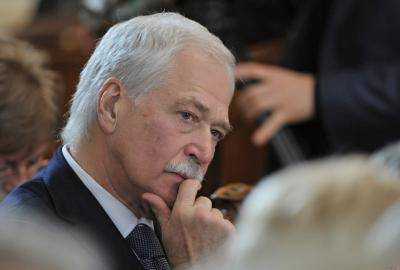 Киев должен прекратить режим АТО на Донбассе -Б.Грызлов