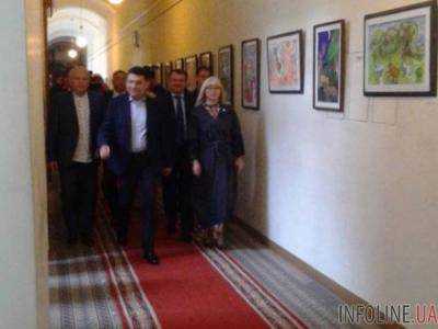 Премьер-министр Украины прибыл во Львовский горсовет