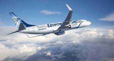 Самолет EgyptAir рейса MS804, следовавший из Парижа в Каир, начал резко крутиться перед исчезновением