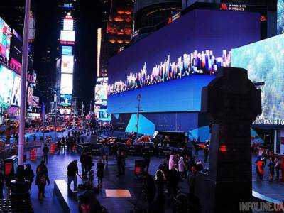 В Нью-Йорке Путин подмигнул жителям с экрана на Таймс-сквер. Видео