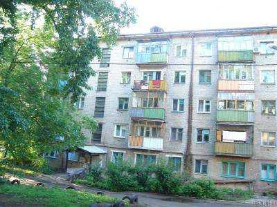 "Хрущевка" в Киеве стоит в 2,5 дороже новостройки в пригороде