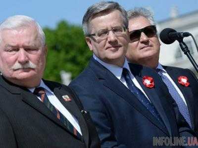 Бывшие президенты Польши присоединились к маршу оппозиции в Варшаве