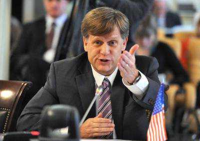 Россию необходимо «обуздать» - Экс-посол США в Москве