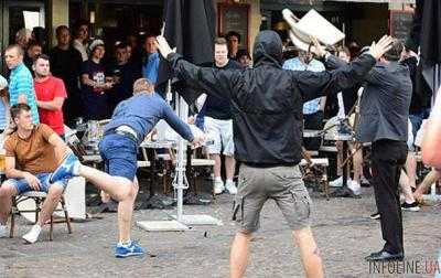 Во Франции произошли очередные столкновения между российскими и английскими фанатами. Видео