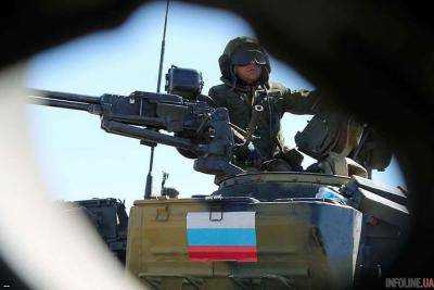 Турчинов: Россия продолжает накапливать военные силы на границе