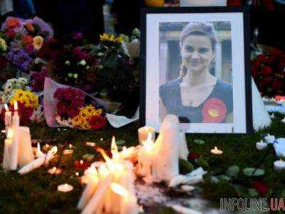 Парламент Британии почтил память депутата Джо Кокс