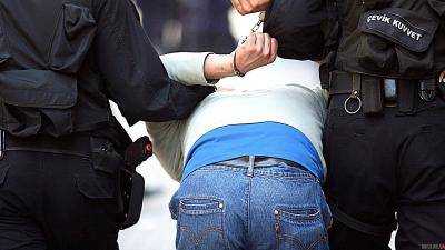 По подозрению в причастности к терактам в аэропорту Стамбула задержаны 17 иностранцев