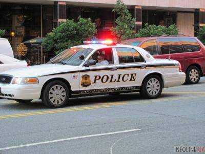 В Далласе ведут переговоры со "снайпером", который убил полицейских