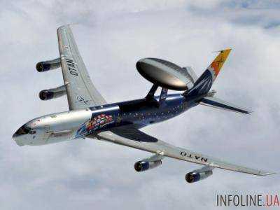 НАТО задействует самолеты с системой AWACS в борьбе с "Исламским государством" - Й.Столтенберг