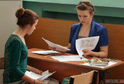 В этом году абитуриентов на уровень "специалиста" набирают последний раз