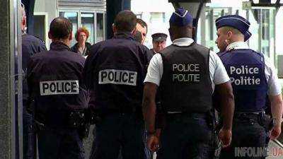 Во Франции продлили чрезвычайное положение на три месяца