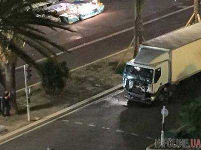 Террорист из Ниццы говорил полиции, что везет в грузовике мороженое - СМИ