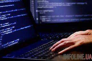 За разглашение личных данных руководителей ЦРУ и ФБР в США осудили хакера