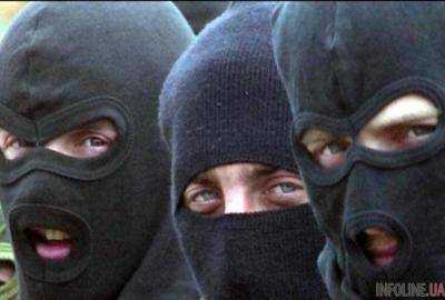 В Ереване группа вооруженных лиц захватили здание полиции