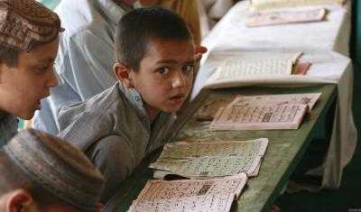 В Турции закрыли более 600 учебных заведений