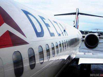 Одна из крупнейших авиакомпаний мира Delta Airlines временно приостановила полеты