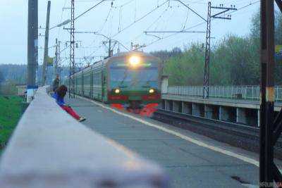 Во Львовской области на мужчину наехал электропоезд