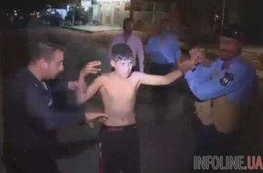 В Ираке полиция задержала ребенка-смертника. Видео